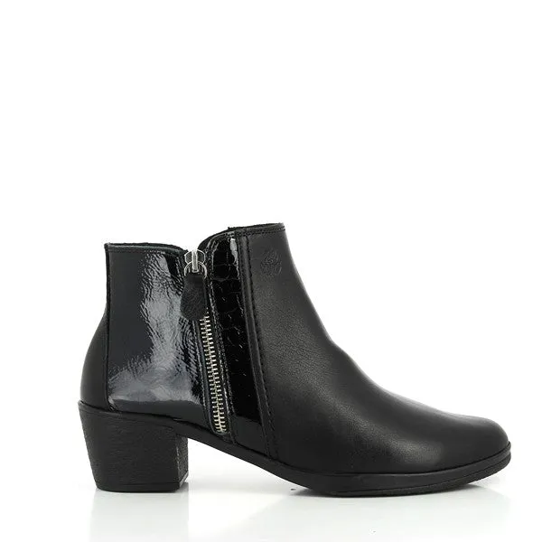 24 Hrs 23409 Black Ankle Boots