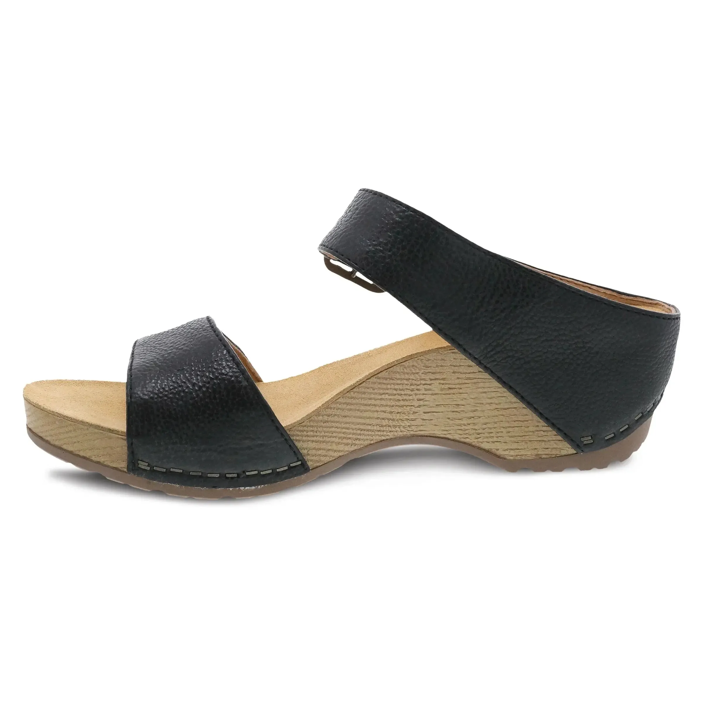 Dansko Tanya – Elegant & Comfortable Summer Sandals