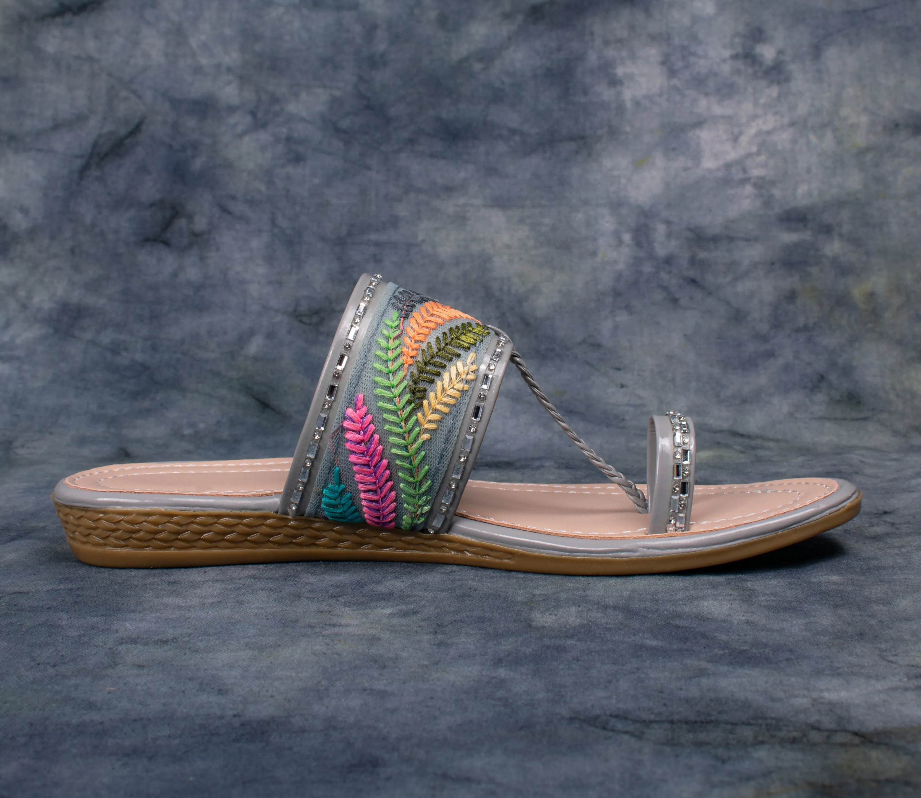 Elegant Embroidered Slip-On Sandals – Multicolor Straps