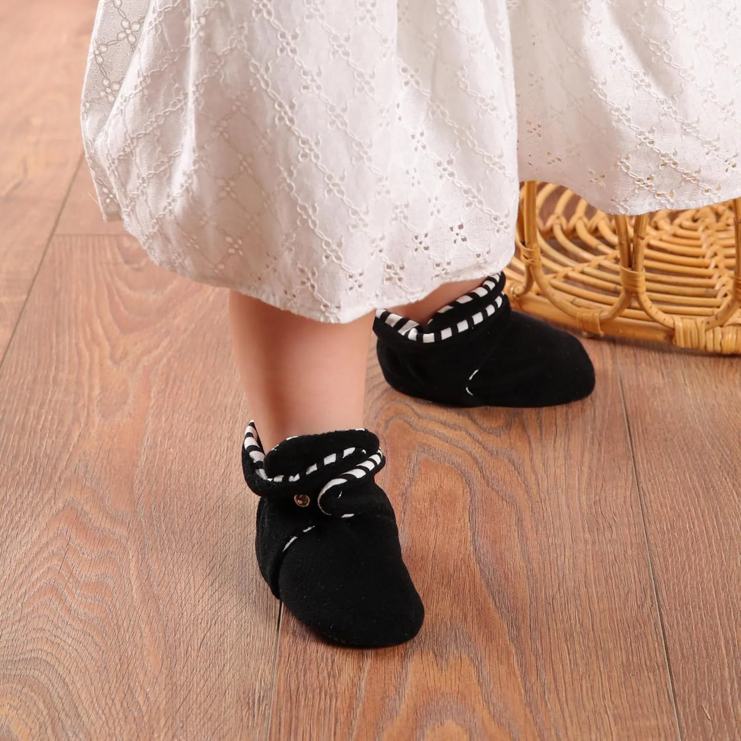 Ella Bonna Fleece Baby Booties, Three Snap Baby Slippers, Unisex Baby Gifts, Non-Slip Newborn Booties for Boys and Girls, Infant Baby Shower Shoes Months
