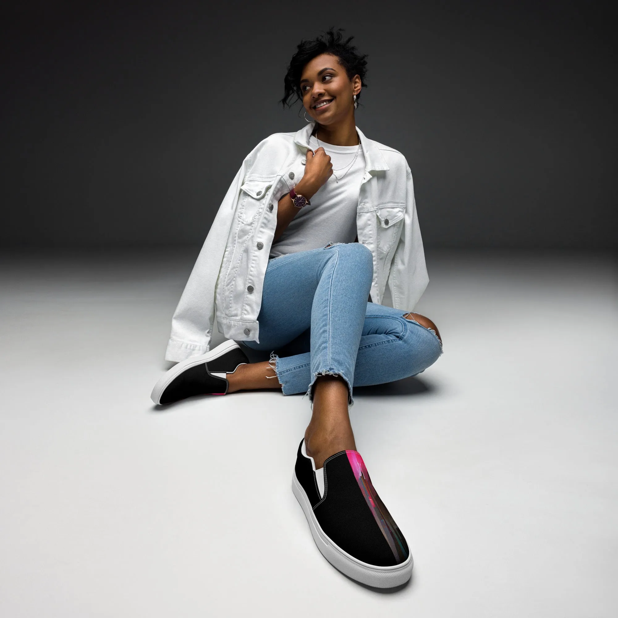 Half Black Half Báijiǔ - Womens Slip-On Canvas Shoes
