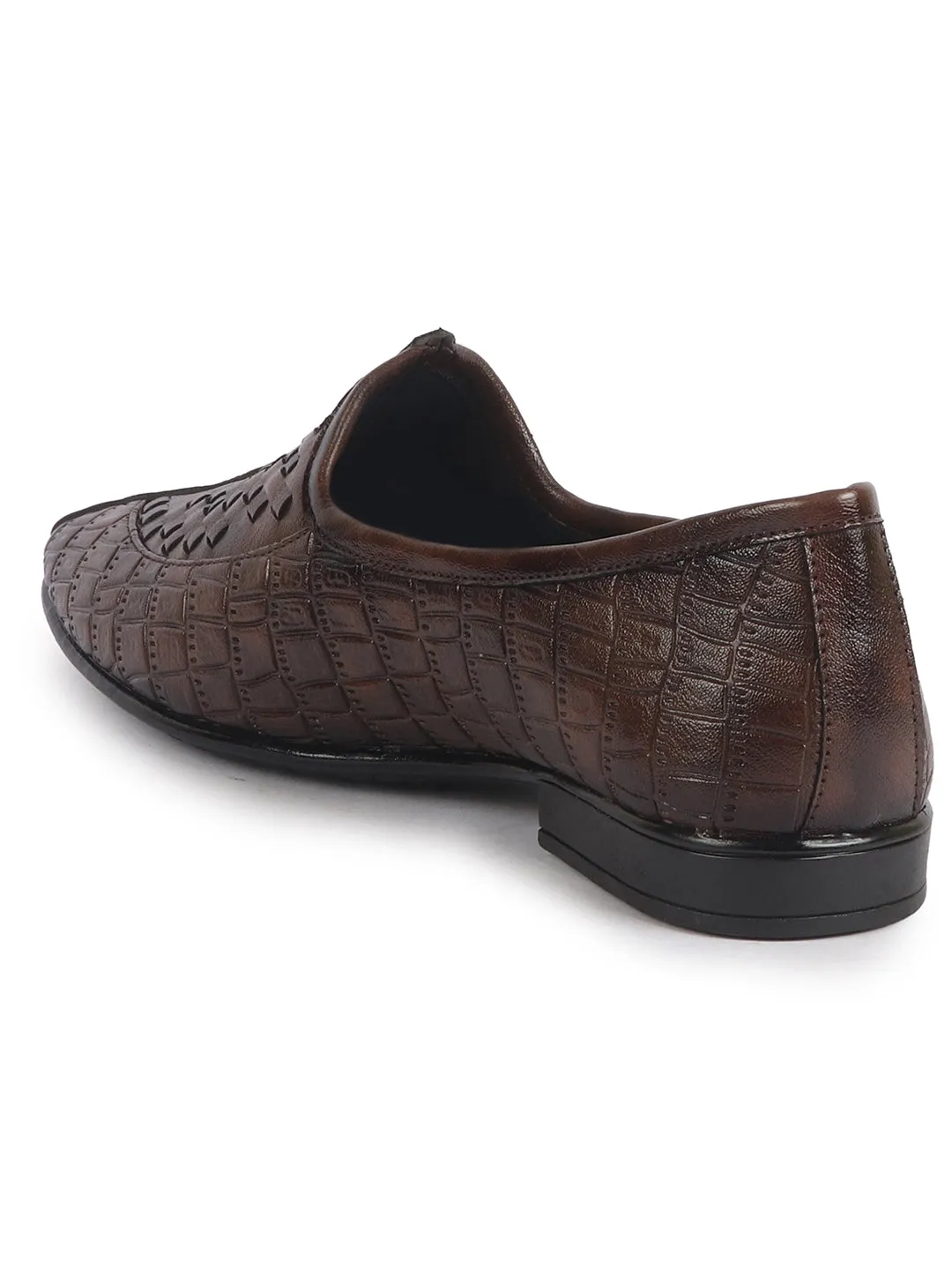 Men Brown Textured Ethnic Round Toe Juttis and Mojaris for Wedding|Festive Slip-On For Kurtas|Pathani Kurta Slip On Shoes