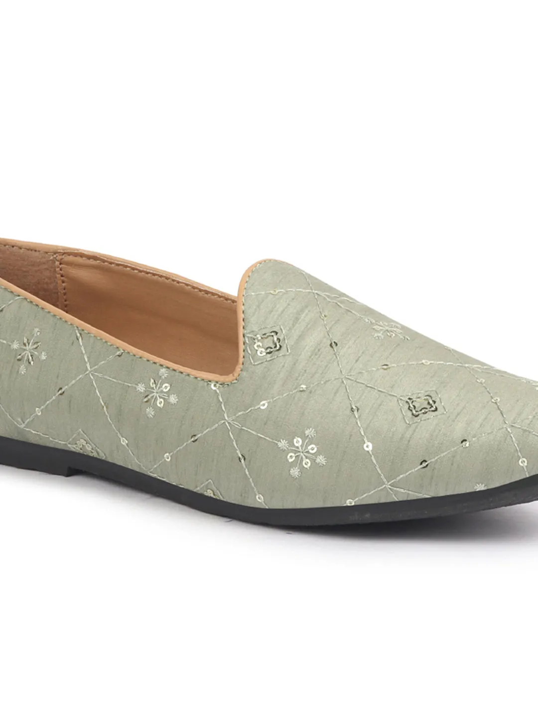 Men Ethnic Embroidered Design Handcrafted Juttis |Premium Fabric Slip ons Mojaris for Wedding |Traditional Sherwani Shoes|Soft Cushioned Insole