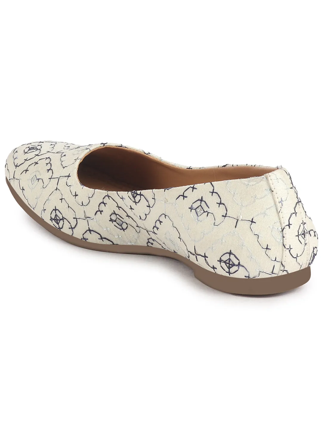 Women White Blue Embroidered Ethnic Slip On Juttis and Mojaris for Bride|Traditional Wedding Punjabi Jutti for Anarkali Kurta and Lehenga|Bridal Slip On Shoes